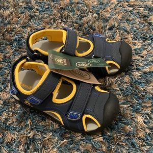 Kamik Kids Shoes Size 1